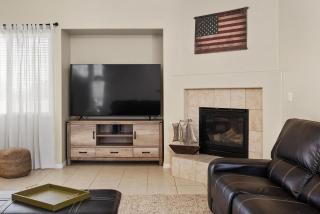 Stylish Silver Falls 4BR KING Master Game Room - Bakersfield - 6