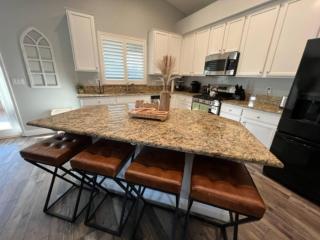 Cadbury 4BR Outdoor Kitchen Sleeps 8 Peaceful - Bakersfield - 5