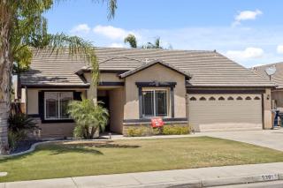 4bdrm 2bath Modern Getaway KING Bed Sleeps 8 - Bakersfield - 0