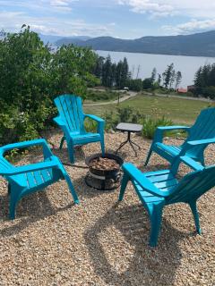 Panoramic Acres B & B - Lake & Mountain Views - 5