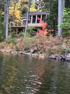 Lakefront Cottage by Country House Escapes - 2