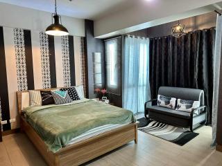 Homey Studio at Two Palm Tree Across NAIA T3 Airport - Manila - 0