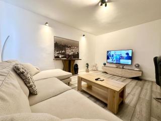 Entire 2-bedroom Flat Close to Hyde Park, Paddington Station, Bayswater and Queensway Station - London - 8