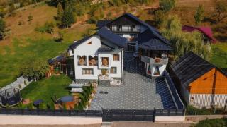 Bucovina Inn - Voronet - 9