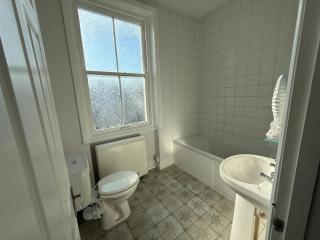 Beautiful Central Brighton l Sea View I Spacious Studio Flat I Sleep 2-3 Guests - Brighton & Hove - 2