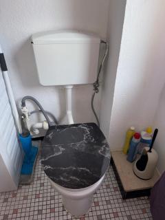 Urban Nest Prime 3BR with Spacious Hall & Kitchen apartment - 4