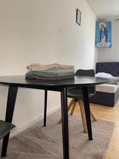 Urban Nest Prime 3BR with Spacious Hall & Kitchen apartment - 2