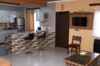 Sun-Kissed House - 8
