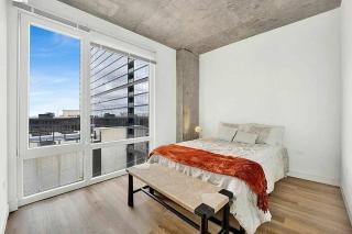 3BR City Escape Bright Sleek Spacious - Chicago - 2