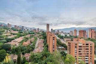 5G 1204 - Apt elegante con vistas desde el balcón - Medellín - 2