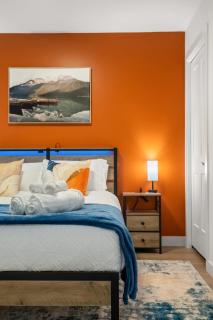 Meadowstone Suite 3BD 3 TVs Near Spruce Meadows - Calgary - 9
