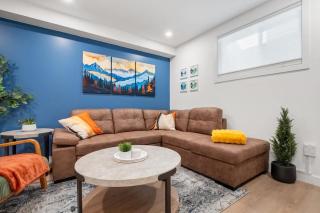 Meadowstone Suite 3BD 3 TVs Near Spruce Meadows - Calgary - 2