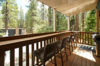 The Grizzlies Den - Log style cabin located in the desirable Fox Farm area! Games and arcade! - Big Bear Lake - 5