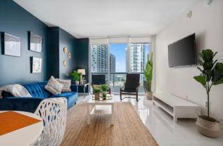 Modern Icon Brickell Condo by Palermo Home Miami - 7