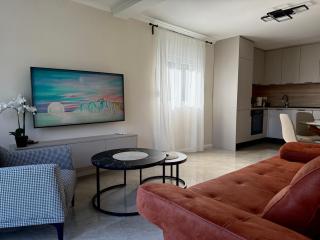 Sunset Serenade Apartment - 7