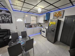 Sunrise Haven Holiday Apartments Barbados - Christ Church - 4