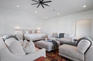 Studio Pool House by Xquisite Rentals - 1