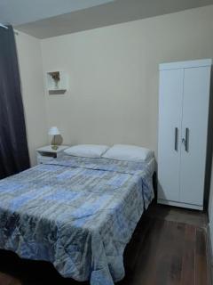 Suites Quartos Lindos Sobrado com Piscina no Centro - Campo Grande - 1