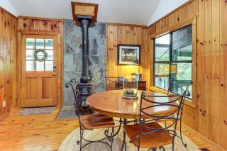 Cartecay River Retreat with Yard and Screened Porch! - 5