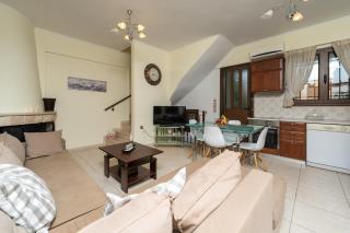 The Sheriff's Beach House - Longos - 3