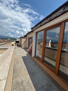 Luxury attic apartment - Kazanlak - 3