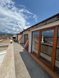 Luxury attic apartment - Kazanlak - 1