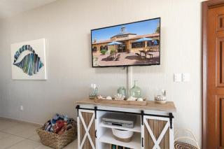 Sunprise Haven Best Ocean Front Condo - 5