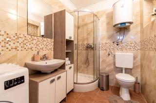 Business Oasis of Peace - Kastel Stari - 5