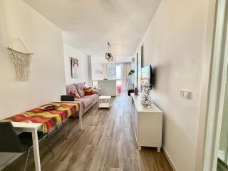 SAN 65 - Apartamento Reformado - Centrico - 2 min Centro - 700 m playa - Wifi - 2