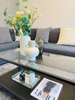 Elegant 3BR house in Glasgow - - 6