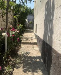 Vila ,Квартира на земле с террасой - Chişinău - 5
