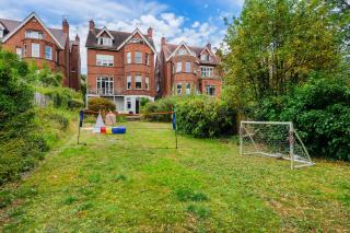 Beautiful 4 bed in Hampstead with Garden & Parking - London - 6