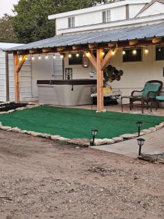 Sawmill Cottage - Fredericksburg - 1