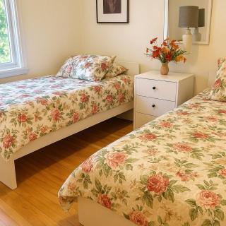 Charming Vintage Home Park View Family-Ready - Montréal - 9