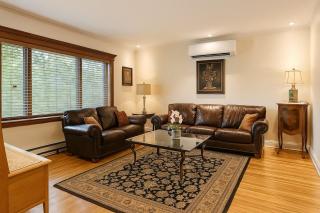Charming Vintage Home Park View Family-Ready - Montreal - 0