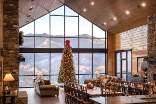 Greystone Pointe Lodge by Stony Brook Cabins - 8