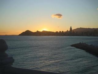 Bungalow in Alicante with Pool and Terrace, cleaning included - Relleu - 6