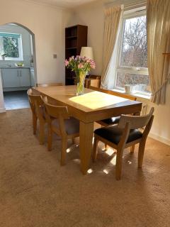 An immaculate 3 bedroomed apartment in Edinburgh's southside - 6