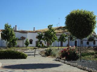 Cave house with private terrace on a small complex - 4