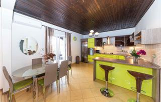 Gorgeous Home In Okrug Gornji With Wifi - Trogir - 5
