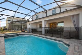 Luxe 9-Bedroom Escape with Private Pool & Game Loft | Solara Resort near Disney - 0
