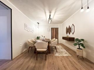 Spacious 3BR Comfort Steps from Gameat Al Dewal - Kairo - 4