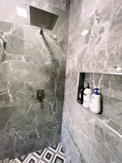 Newly Remodeled Pool House Near Summerlin and Red Rock - Las Vegas - 4