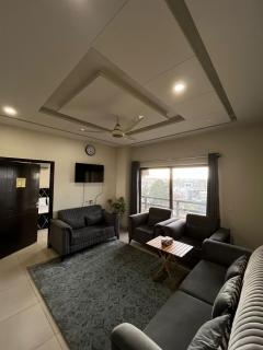 2-BHK Stay Minutes from the Airport & Motorway - Islamabad - 2