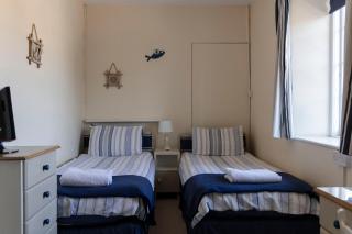 Elberry Farm - unique seaside farmhouse - 4