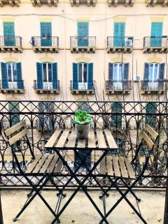 Maison Politeama Central Stay Walk Everywhere - 2
