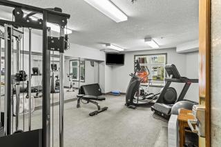Mountain Views Balcony and Free Parking - Canmore - 6