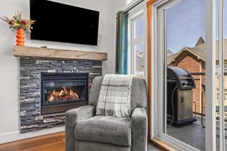 Mountain Views Balcony and Free Parking - Canmore - 3