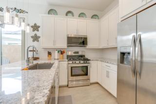 6 Mi to Surprise Stadium Apt with Pool Access! - 2