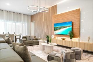 Themed Kids' Rooms, Pool & Game Loft Near Disney - 7